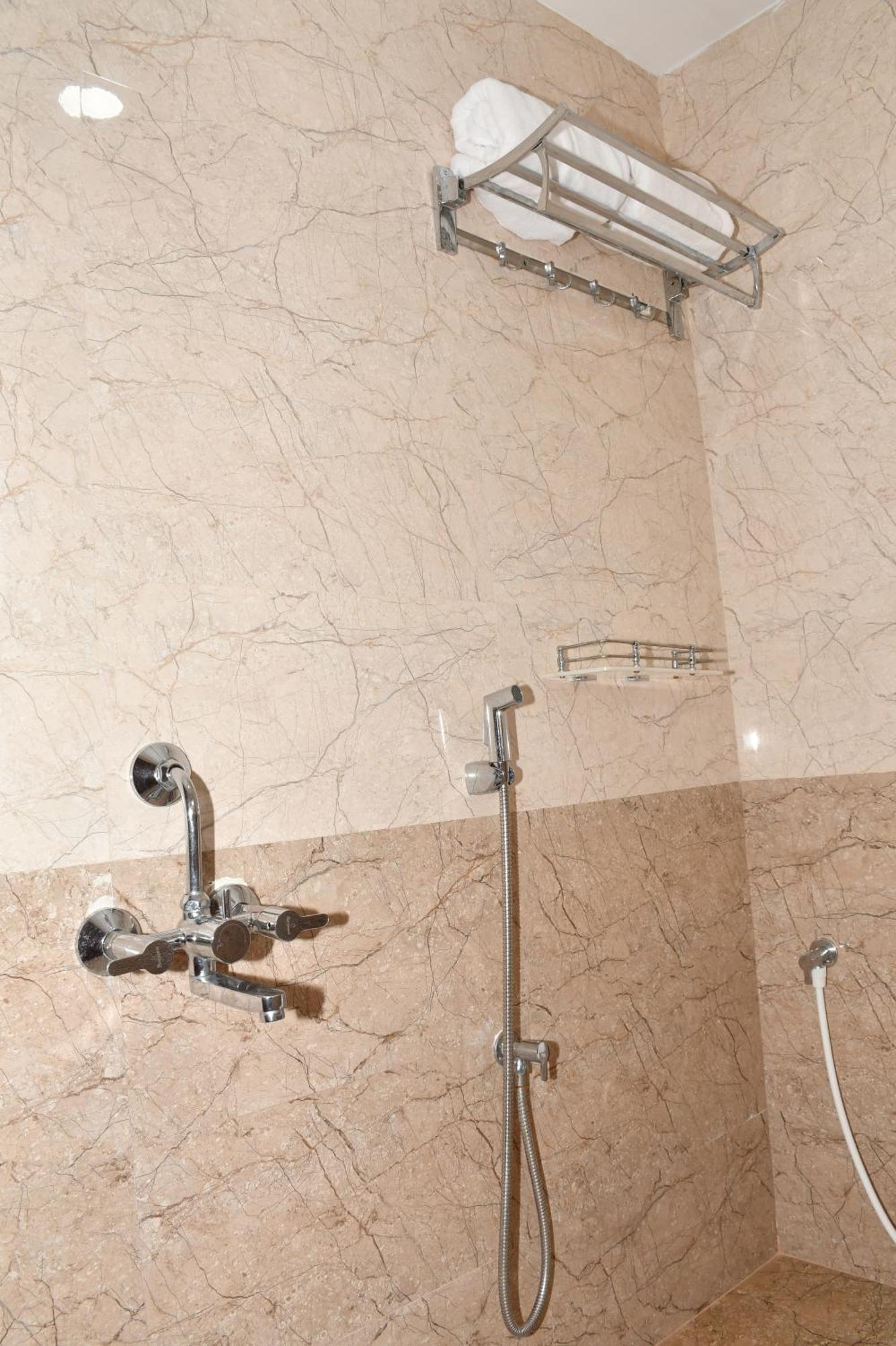 Gb Residency Hotel Ramanathapuram Luaran gambar